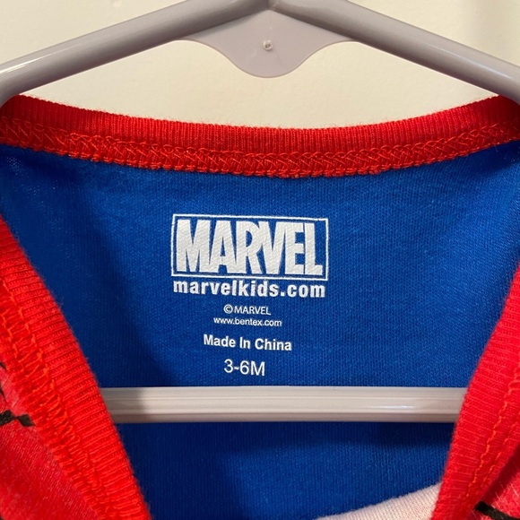 Marvel Spider-Man onesie — 3-6 months - Picture 3 of 4